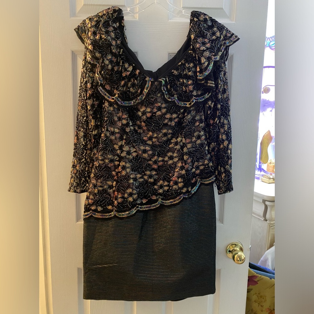Super dressy cocktail dress with beaded sequin top and sleeves.